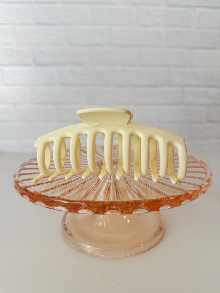 Large Ivory Claw Clip