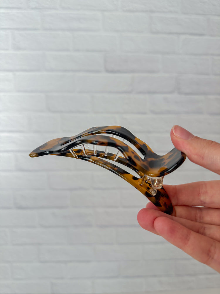 Squiggle Tortoise Claw Clip
