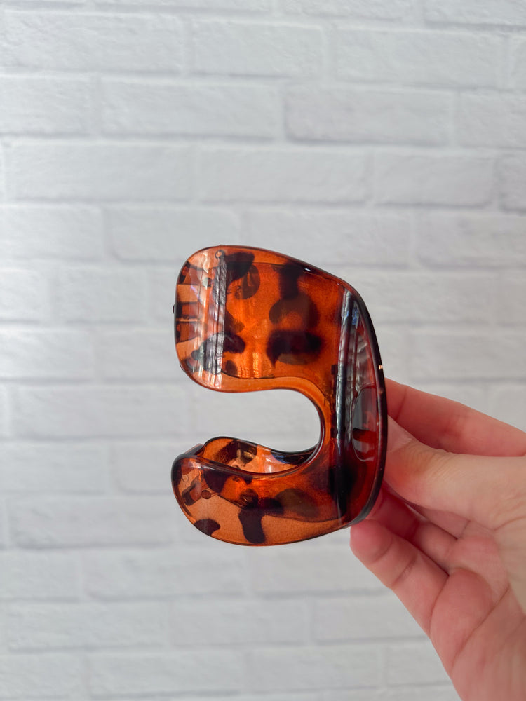 Funky Arch Claw Clip