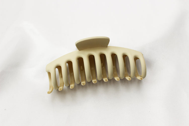 Large Ivory Claw Clip