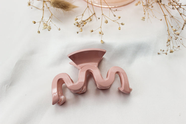 Squiggle Pink Claw Clip