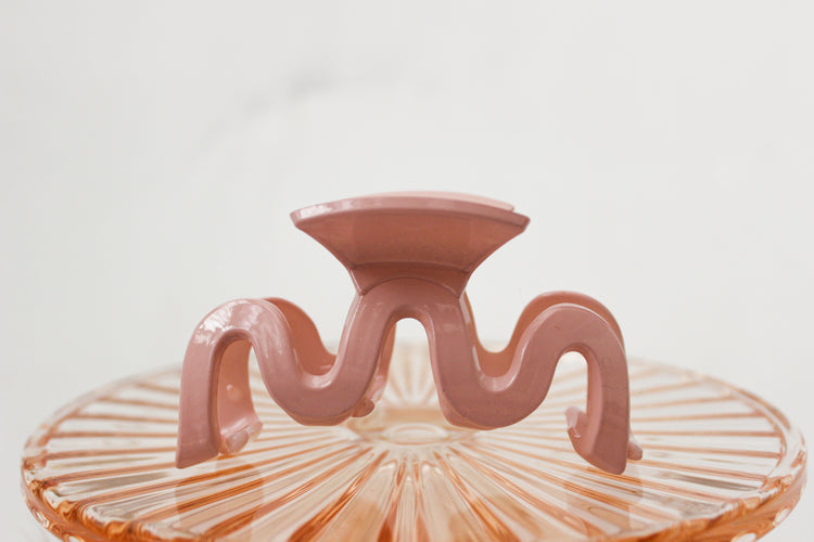 Squiggle Pink Claw Clip