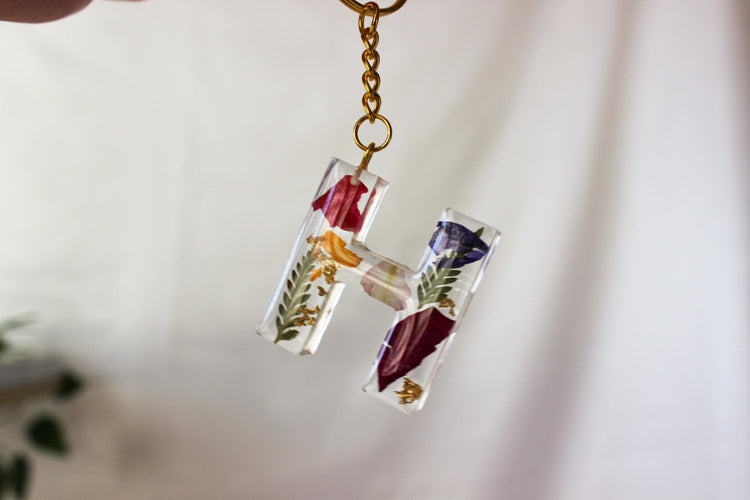Pressed Flower Letter Keychains | Resin Alphabet Letters | Gift for Her | Handmade Resin Letter Keychain | Cute Gift for Friend