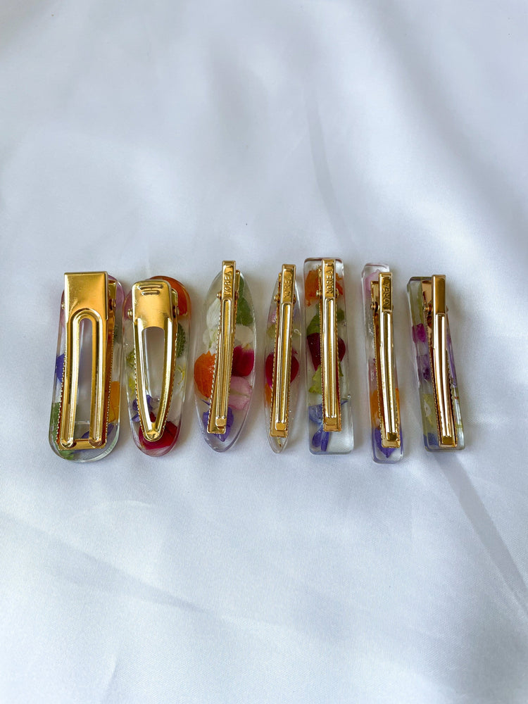 Pressed Flower Resin Hair Clips | Single Gold Hair Clip | Pressed Flower Confetti | Boho Style | Dainty Hair Clip