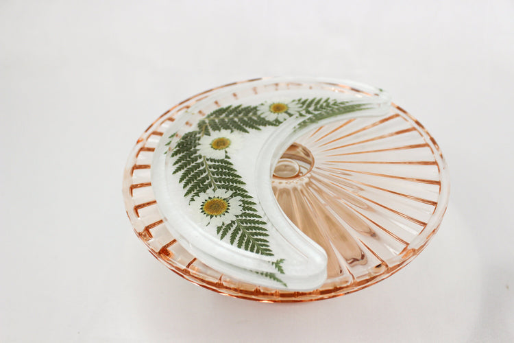 Handmade Resin Moon Tray | Pressed Flowers | Bathroom Vanity Tray | Catch All Dish | Trinket Tray | Boho Decor | White Resin Tray