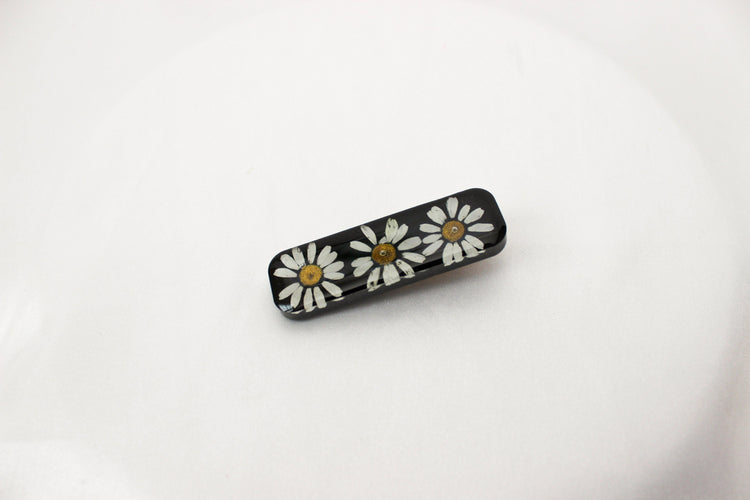 Pressed Flower Resin Hair Clips | Single Gold Hair Clip | Pressed Chamomile Flowers | Boho Style | Dainty Hair Clip