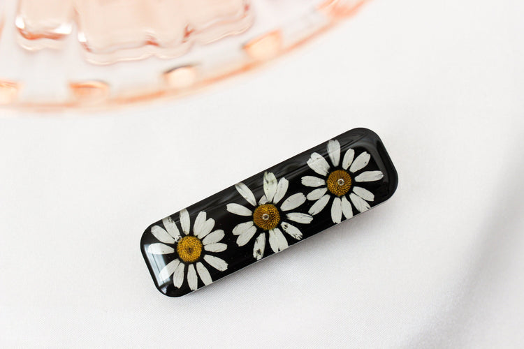 Pressed Flower Resin Hair Clips | Single Gold Hair Clip | Pressed Chamomile Flowers | Boho Style | Dainty Hair Clip