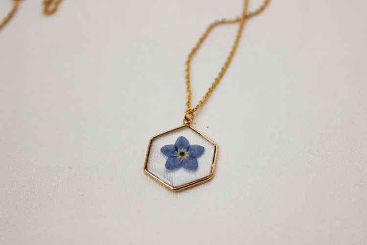 Pressed Flower Resin Necklace | Dainty Gold Necklace | Minimalist Gold Jewelry | Holiday Gift for Her | Small Floral Pendant Necklace