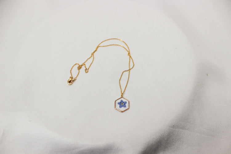 Pressed Flower Resin Necklace | Dainty Gold Necklace | Minimalist Gold Jewelry | Holiday Gift for Her | Small Floral Pendant Necklace