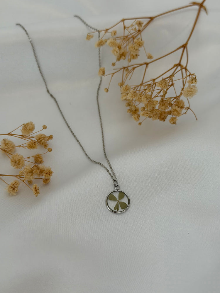 Clover Necklace #3