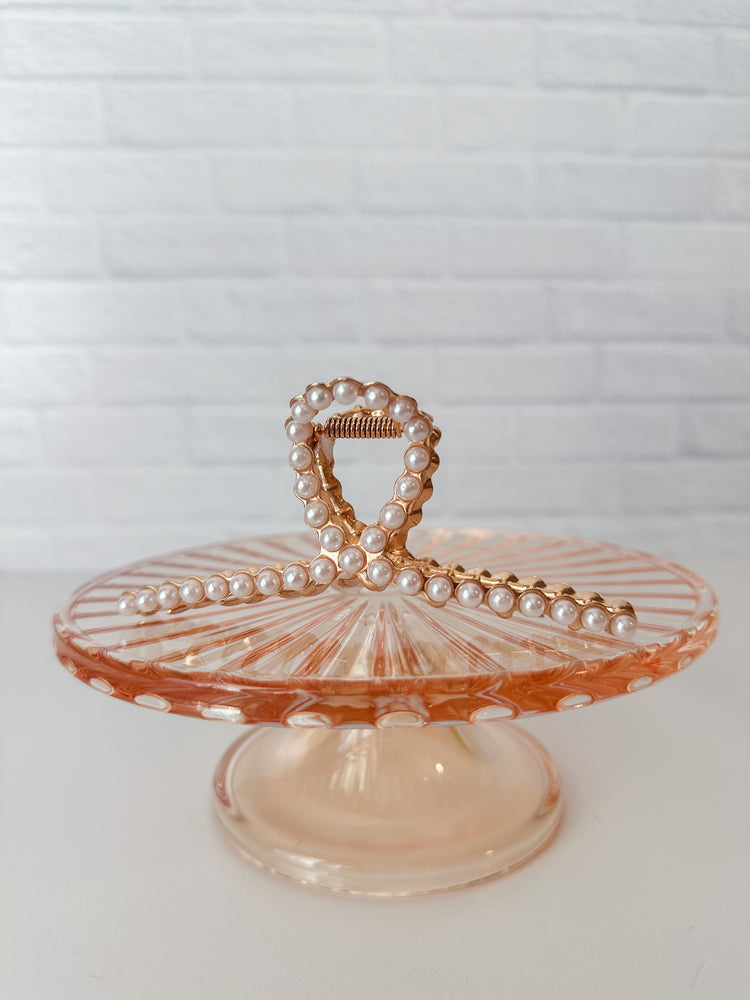 Swirl Pearl Claw Clip
