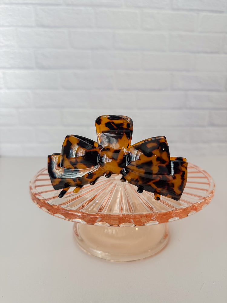 Tortoise Bow Claw Clip