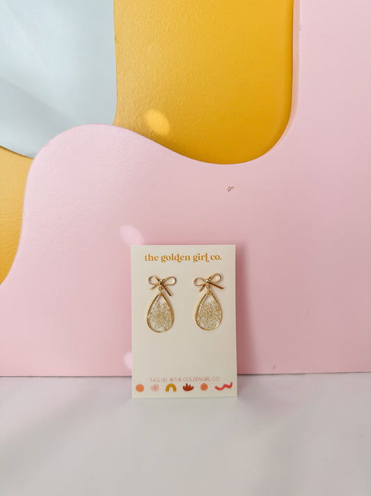 Queen Anne Teardrop Bow Dangles
