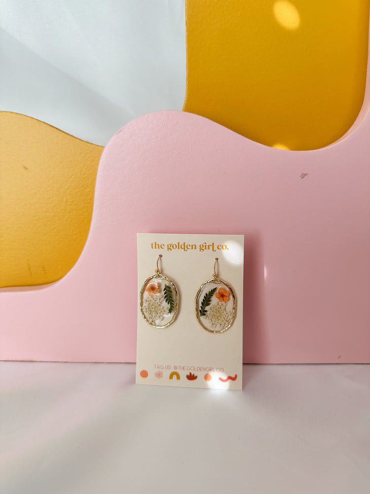 Oval Garden Dangles