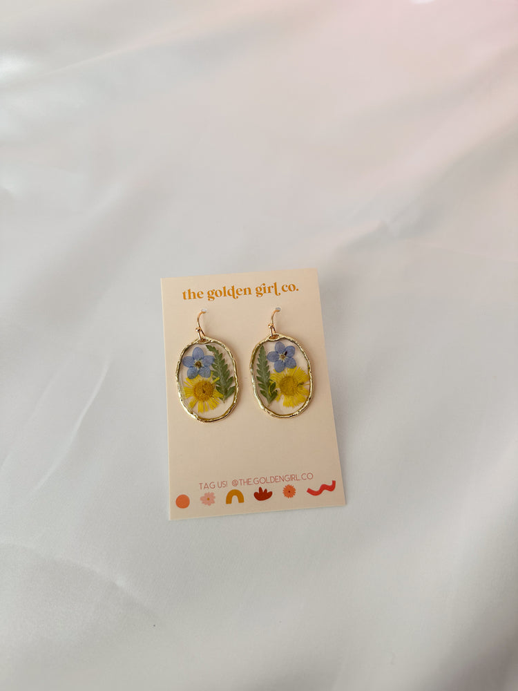 Oval Garden Dangles