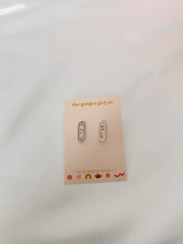 Queen Anne Oval Studs (Silver)