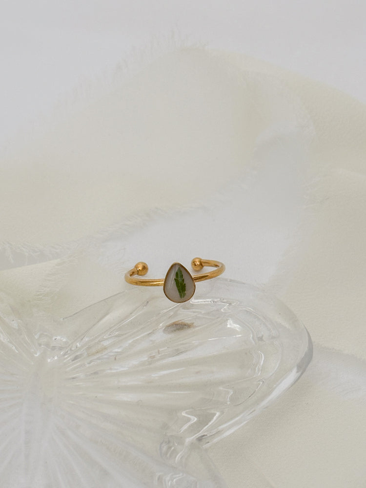 Dainty Pressed Flower Adjustable Ring (Teardrop)