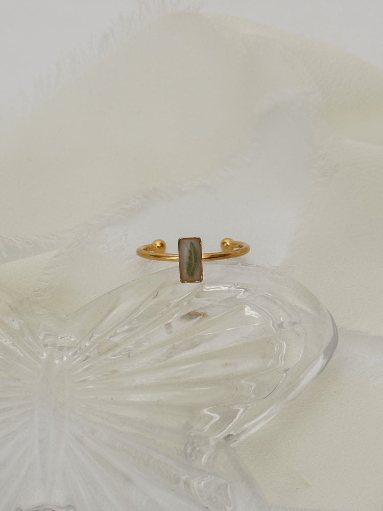 Dainty Pressed Flower Adjustable Ring (Rectangle)