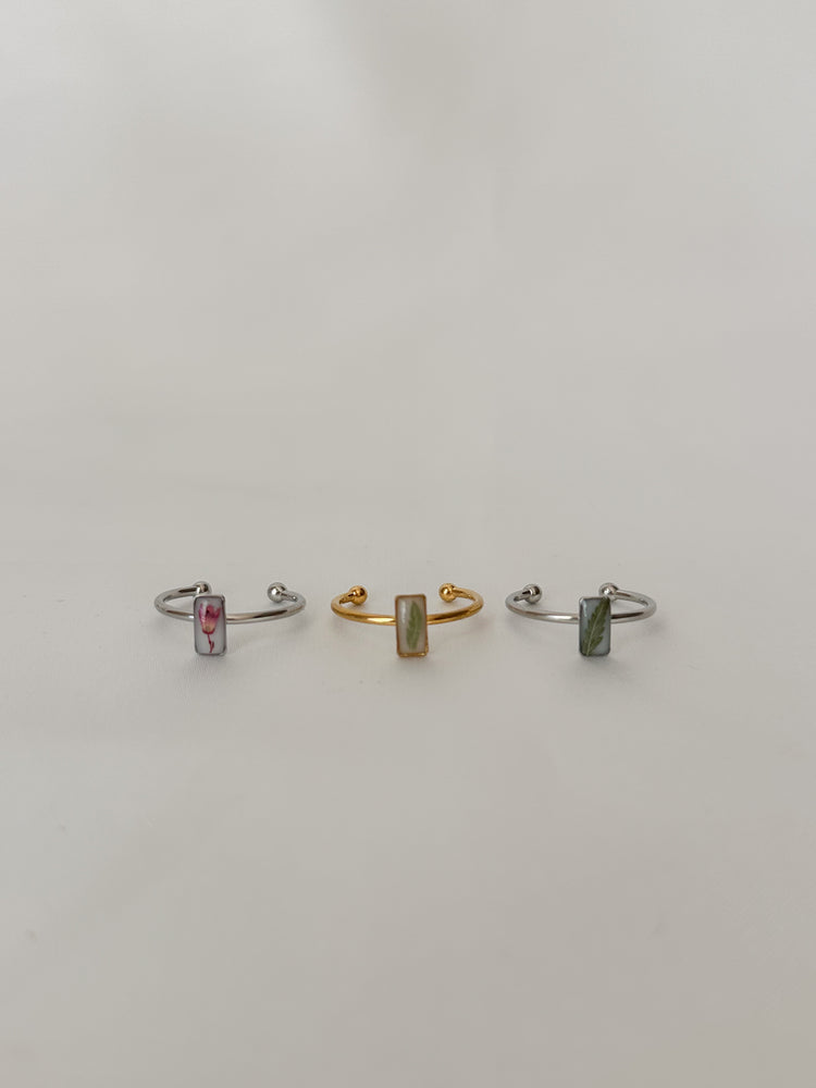 Dainty Pressed Flower Adjustable Ring (Rectangle)