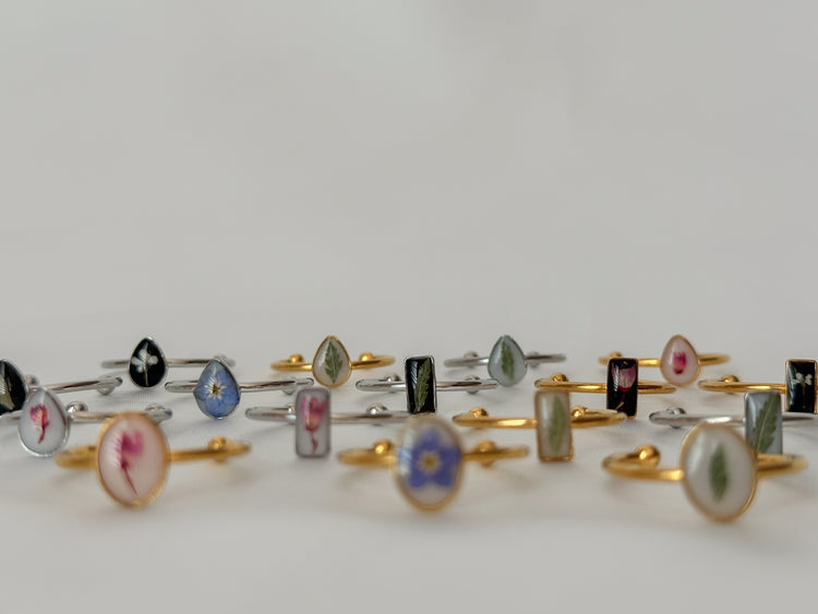Dainty Pressed Flower Adjustable Ring (Rectangle)