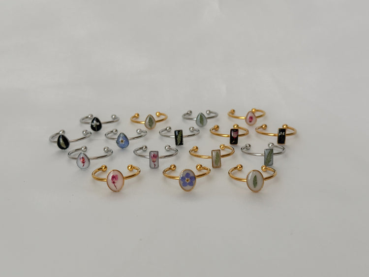 Dainty Pressed Flower Adjustable Ring (Rectangle)