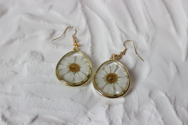 Chunky Gold Chamomile Dangles