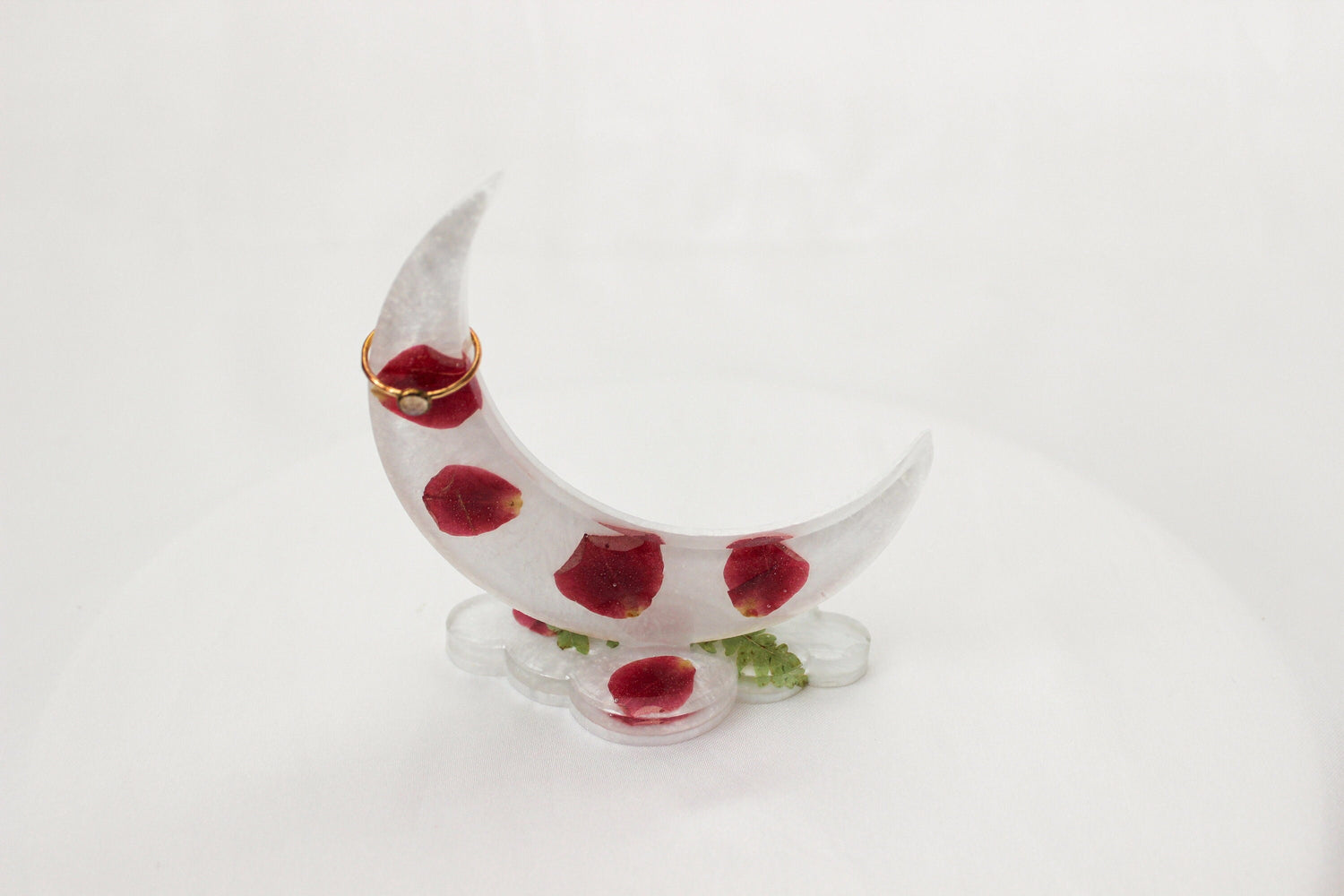 Crescent Moon Ring Holder | Resin Ring Holder | Resin Jewelry Stand | Room Decor | Pressed Flowers