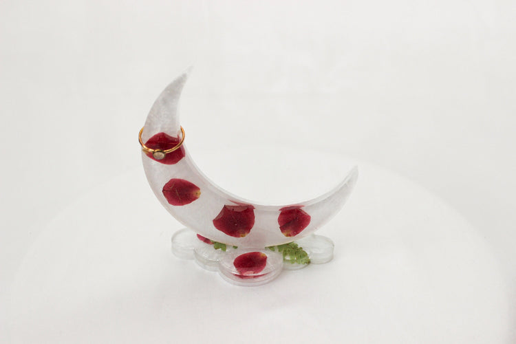 Crescent Moon Ring Holder | Resin Ring Holder | Resin Jewelry Stand | Room Decor | Pressed Flowers