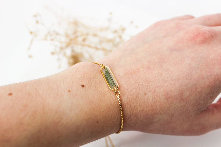 Resin Fern Bracelet | Pressed Flower Resin Bracelet | Minimalist Jewelry | Lightweight Statement Bracelet | Adjustable Dainty Gold Bracelet